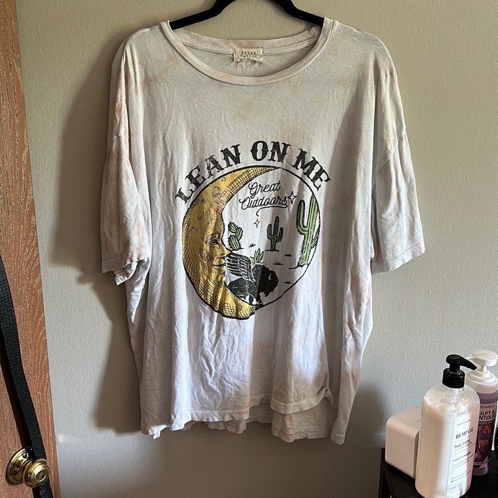 Urban Nation “Lean on Me” Tee
